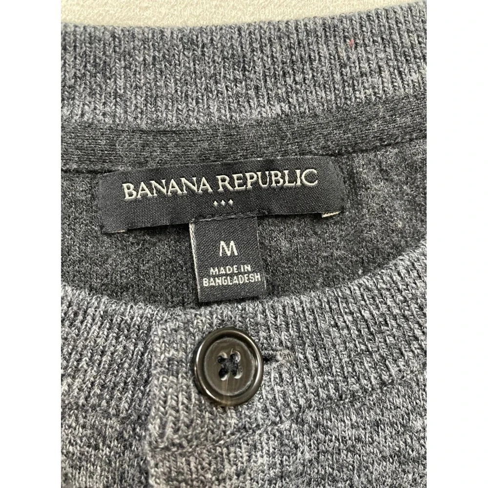 Banana Republic Mens Gray Cotton Blend Henley Sweater Medium Long Sleeve Knit